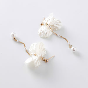 Abundance long-drop Pearl & Shells Earrings