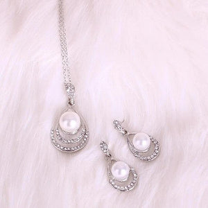 Chic Silver Pearl & Crystal Drop Jewellery Set