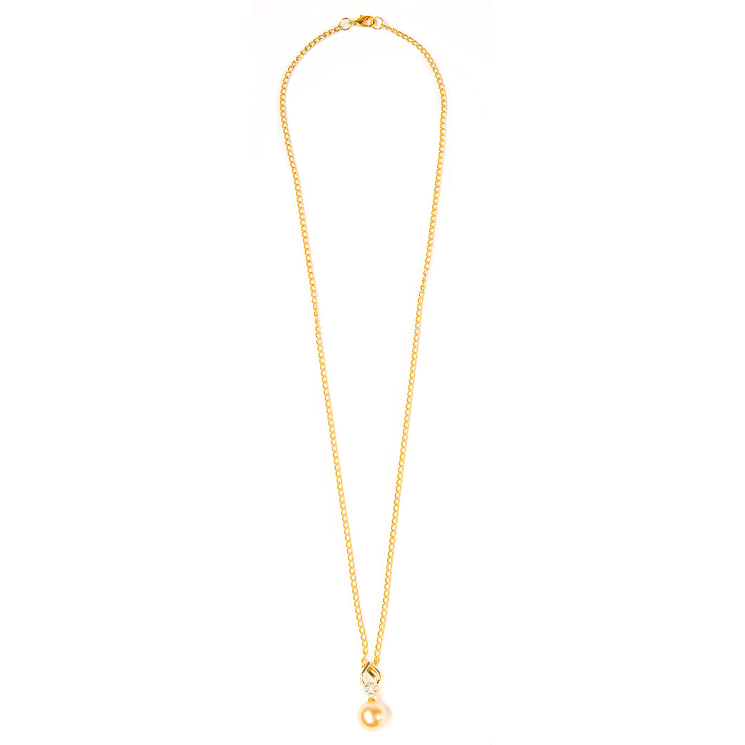 Chic Gold Necklace with Pearl Pendant