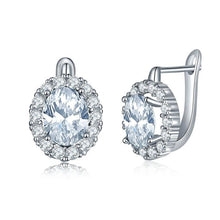 Load image into Gallery viewer, Minimal Silver Classic Sparkle Studs