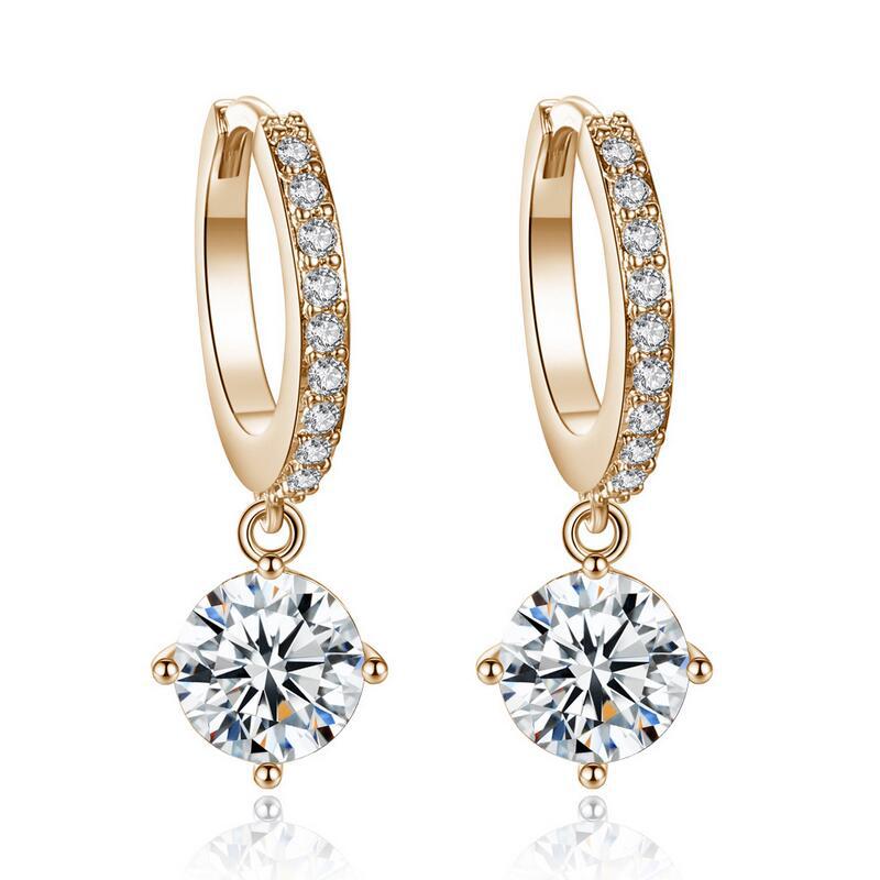 Chique golden short drop sparkle earrings