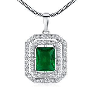 Chic Emerald Gemstone Necklace